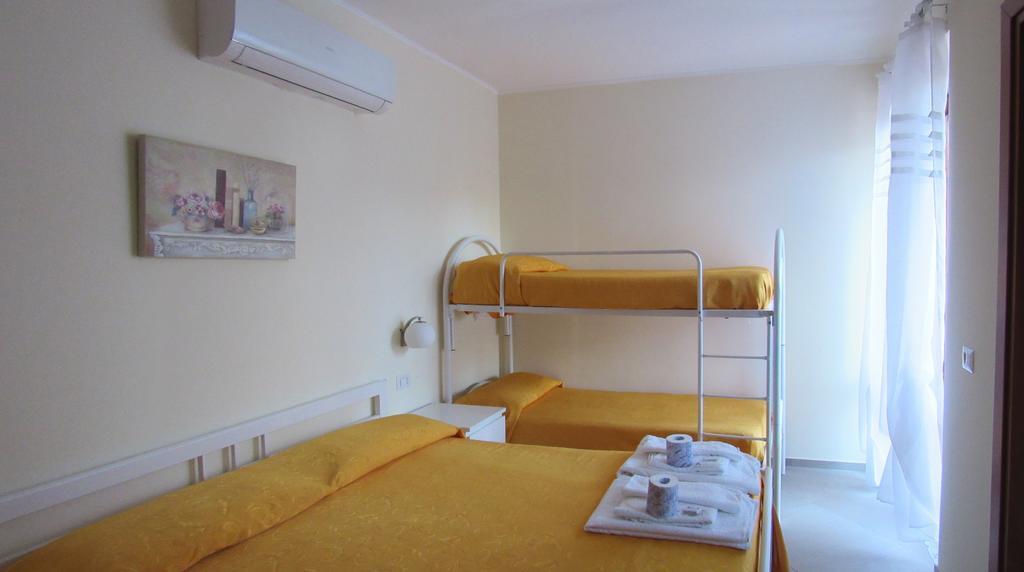 Hotel Santa Rosalia Marina di Camerota Room photo